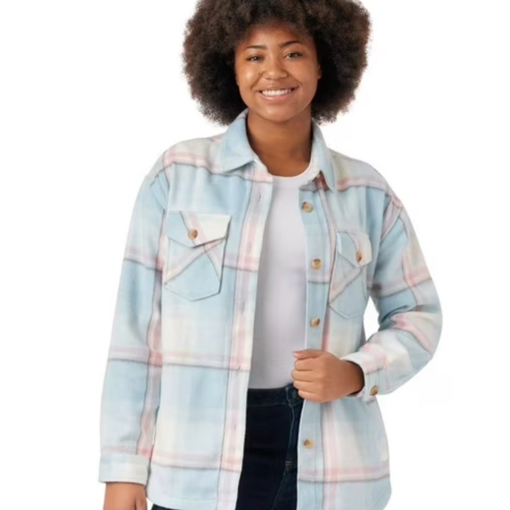 Plaid Shacket Jacket in Light Blue & Cream